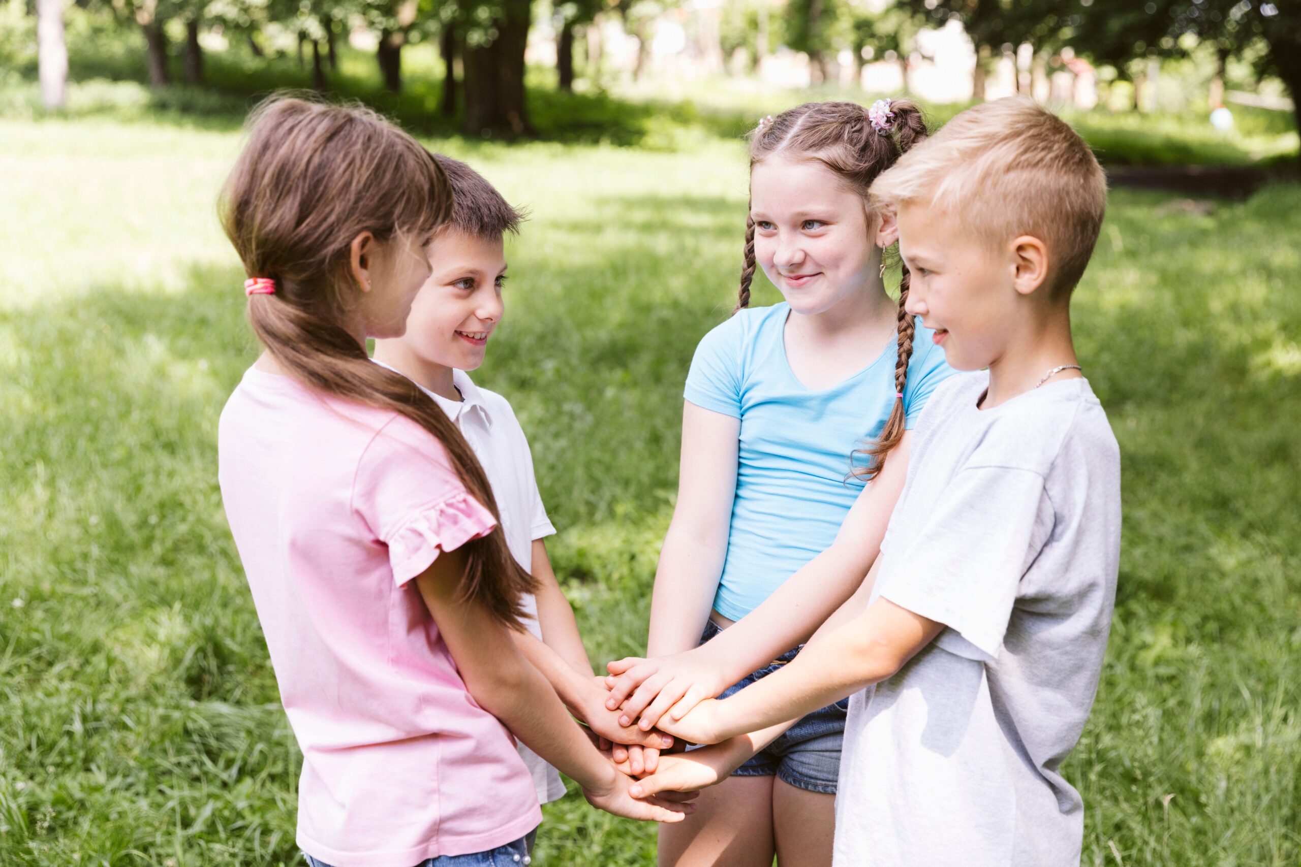 You are currently viewing 3 ideas de dinámicas grupales para niños con TDAH, autismo y dificultades emocionales