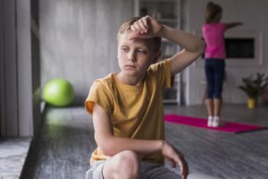 Read more about the article ¿Tu hijo/a no quiere hacer deporte? 5 trucos efectivos para motivarlo/a sin presión